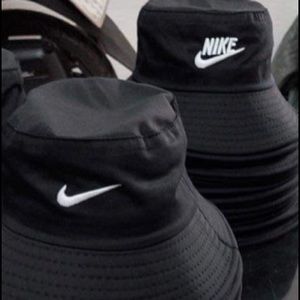 Nike all black bucket hat